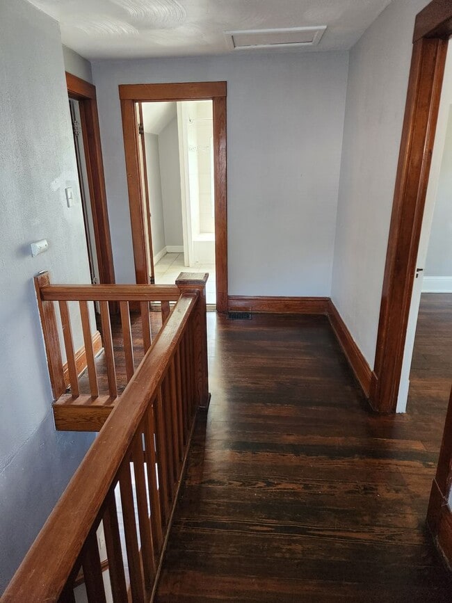 Building Photo - Great 3 Bed 2 Bath for Rent