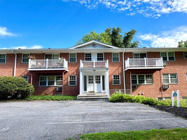 Primary Photo - 107 Nottingham Rd