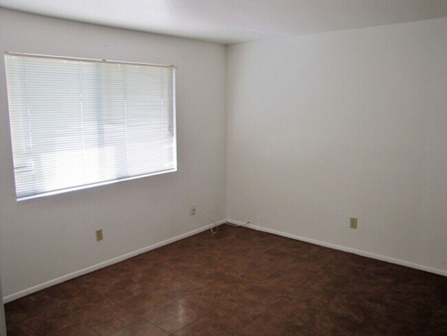 Building Photo - 1191 Paseo San Luis
