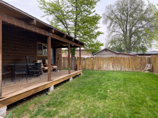Building Photo - Updated Old Town 3 Bed 2 Bath Home w/ fenced yard and 1 car garage