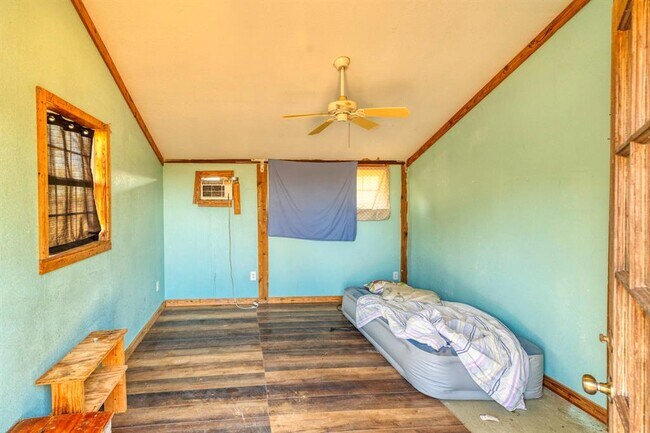 Building Photo - 645 Old Luling Rd