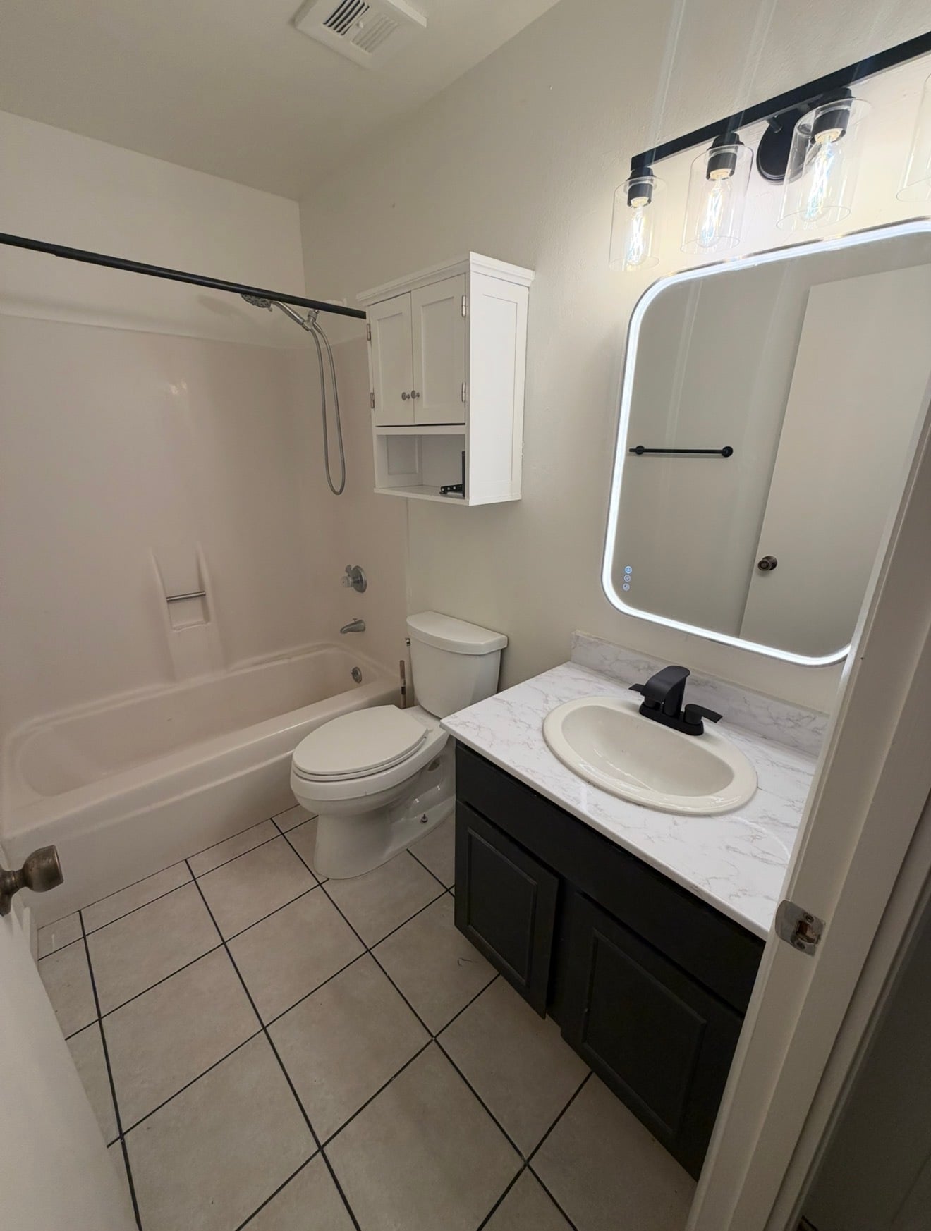 Guest Bathroom - 4818 S Alder Dr