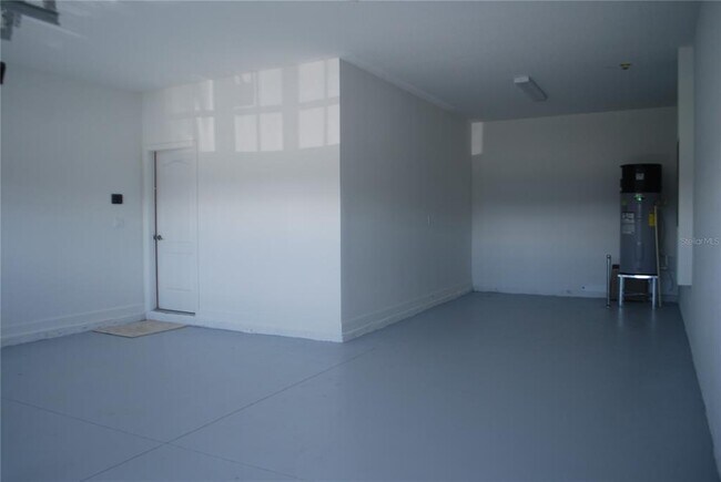 Building Photo - 12875 Strode Ln