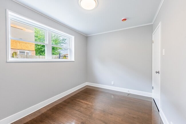 Building Photo - 4677 W 84th Pl