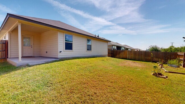 Building Photo - 8605 Cantera Rdg Rd