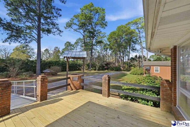 Building Photo - 2218 N Douglas St