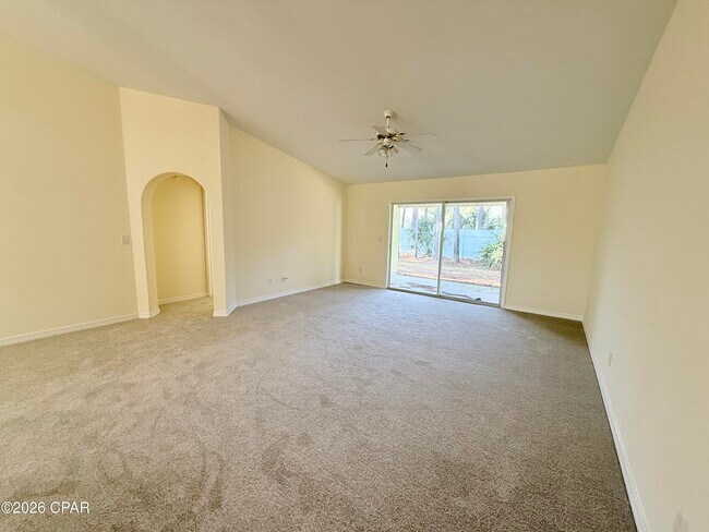 Building Photo - 409 Bainbridge St