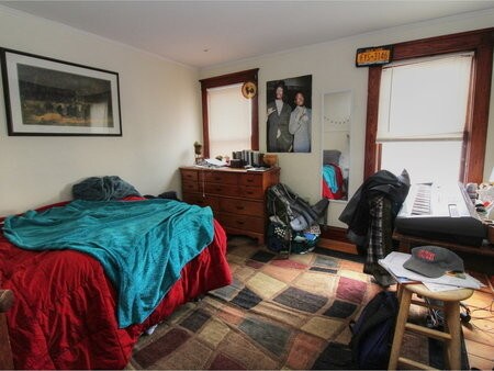 Building Photo - 374 North St