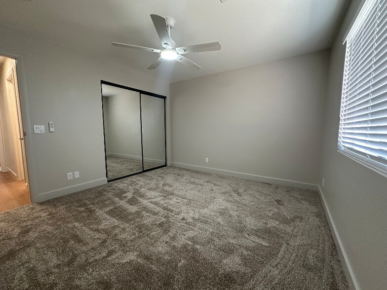 Building Photo - 3330 Tolteca Dr