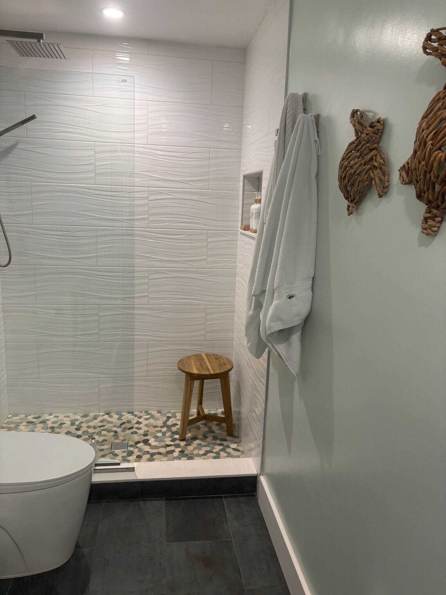 Spa Bath - 3203 NE 5th St