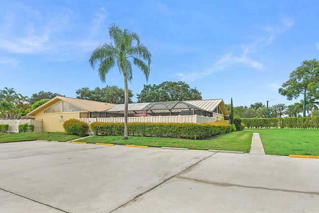Building Photo - 5805 Golden Eagle Cir