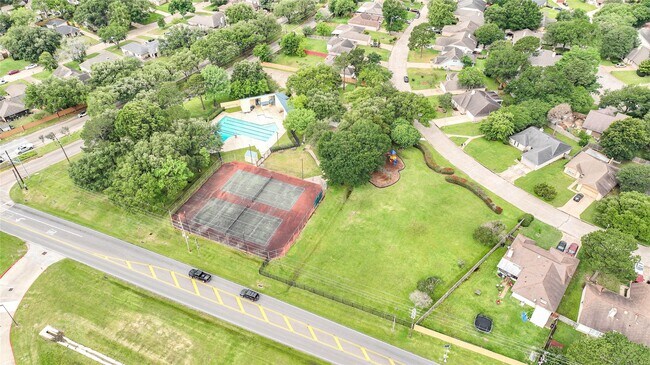 Building Photo - 6543 Horsepen Bayou Dr