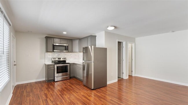 Primary Photo - 1513 W 22nd St