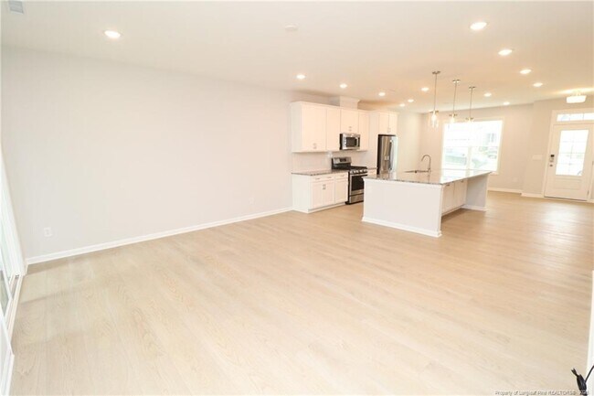 Building Photo - 3131 Cathedral Comb Dr