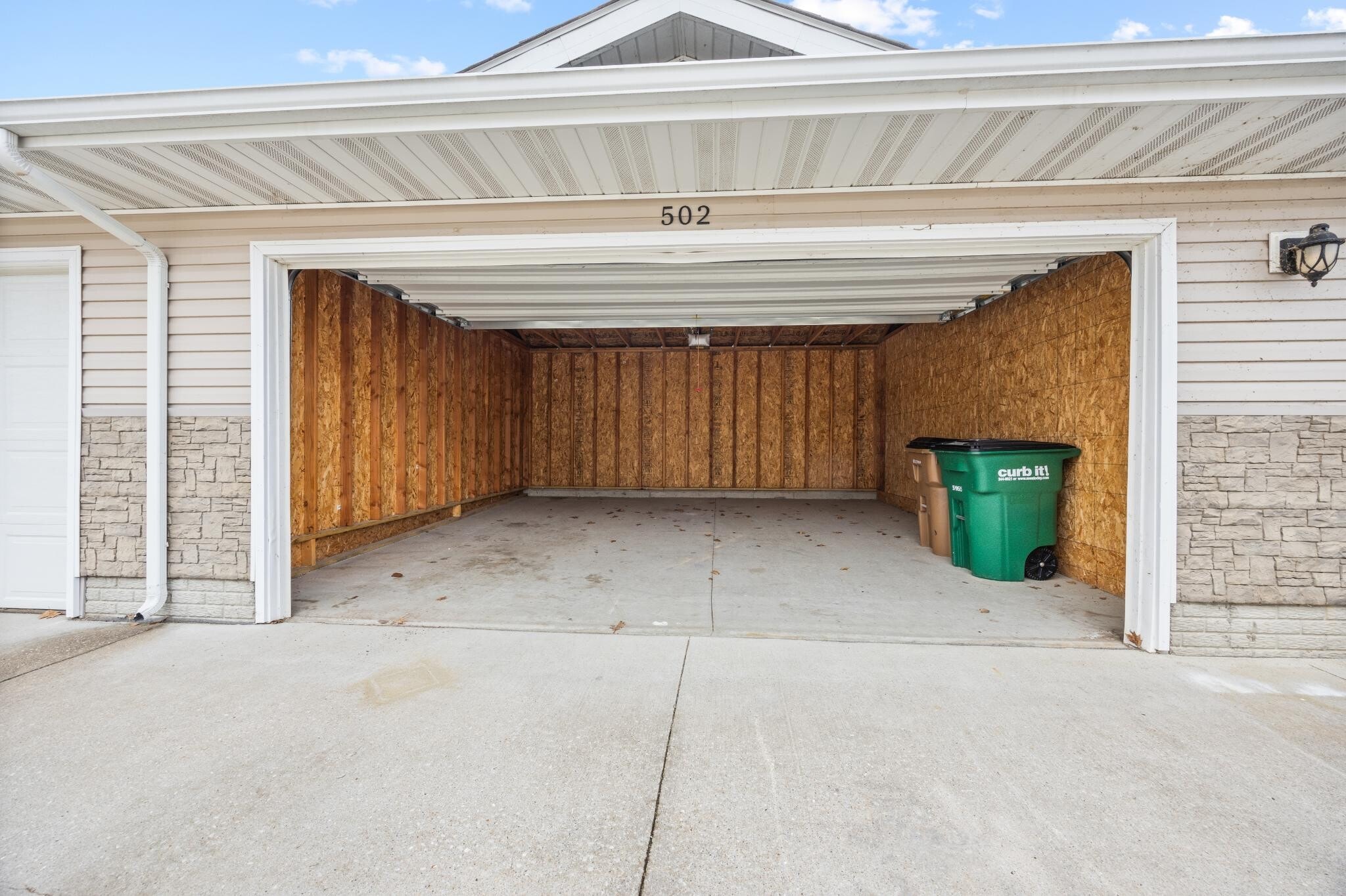 Building Photo - 955 Parker Blvd