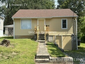 Building Photo - 203 S Robbins Ct