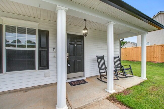 Building Photo - 202 Seneca River Dr