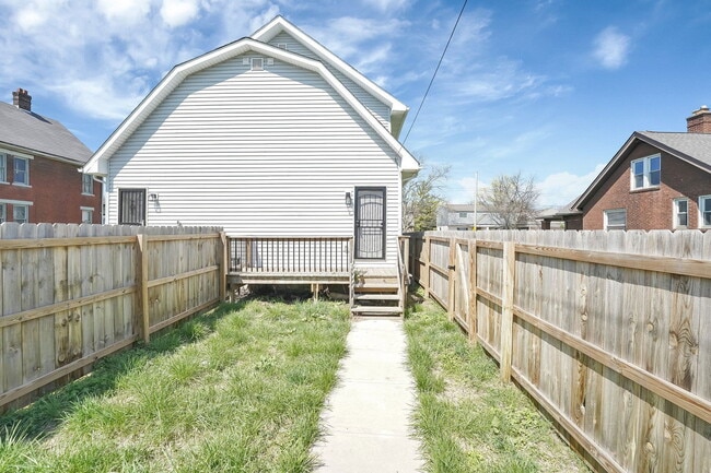 Building Photo - 1157 Atcheson St