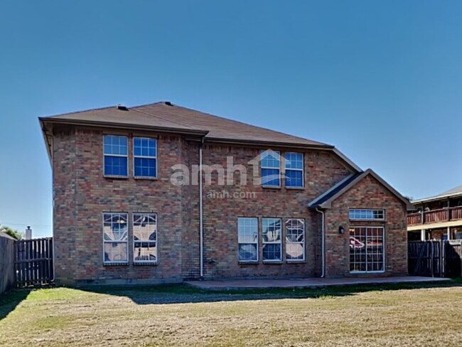 Building Photo - 7701 Longbow Ln