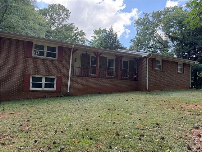 Primary Photo - 3155 Oak Dr