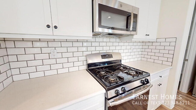 Building Photo - 9241 N Lamia Ct