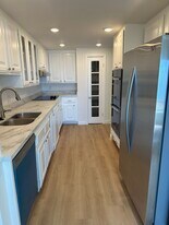 Building Photo - 3200 La Rotonda Dr