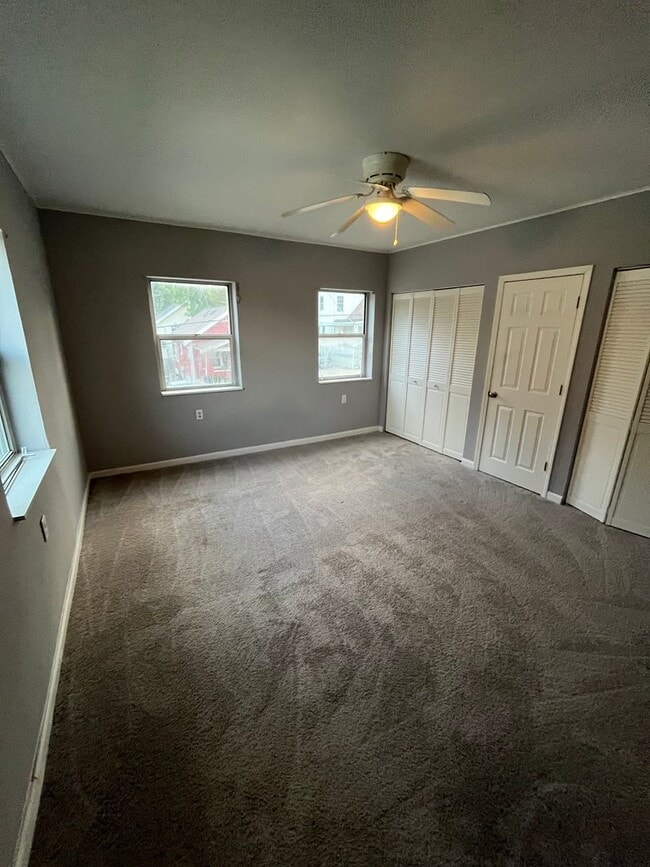 Building Photo - Three Bed, Two Bath with 2 Car Garage in N...