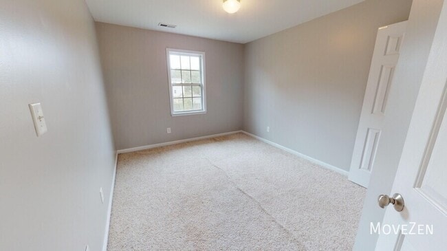 Building Photo - 2916 Hayward Ct