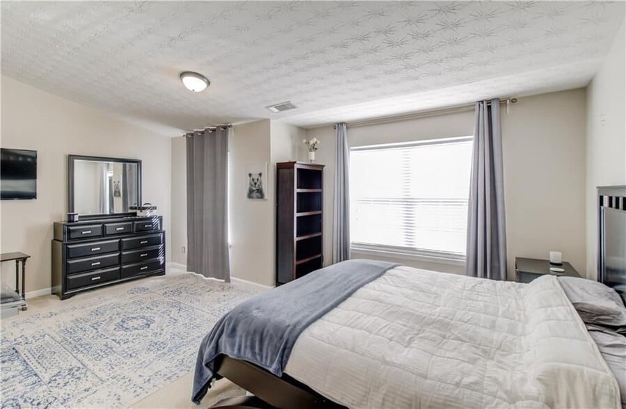 Building Photo - 2230 Hawks Bluff Trail NW