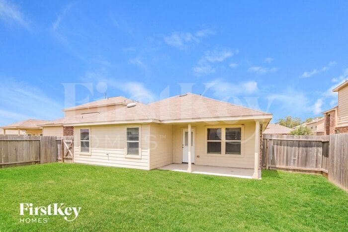 Building Photo - 9226 Chloe Dr
