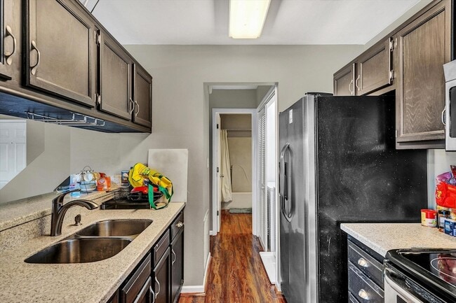 Building Photo - 3369 Forest Ct