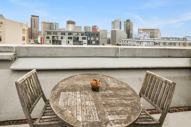 Building Photo - 1bd/1ba Seattle Condo