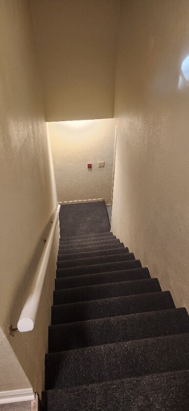 Building Photo - 10085 W Lisbon Ave