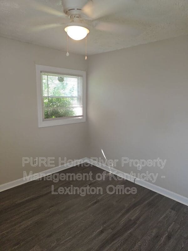 Building Photo - 313 Radcliffe Rd