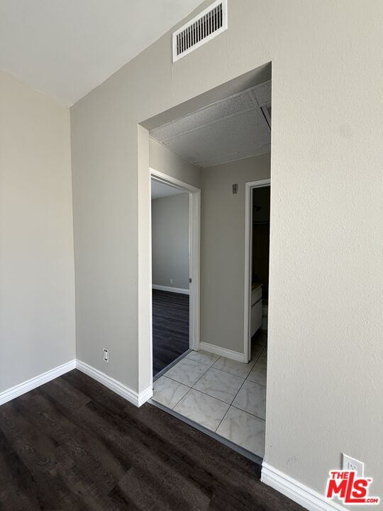 Building Photo - 18630 Burbank Blvd