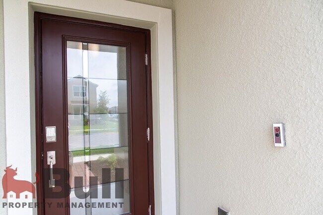 Building Photo - 11931 Hometown Pl