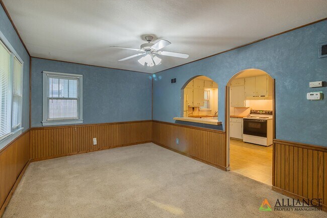 Building Photo - 1022 Humboldt St