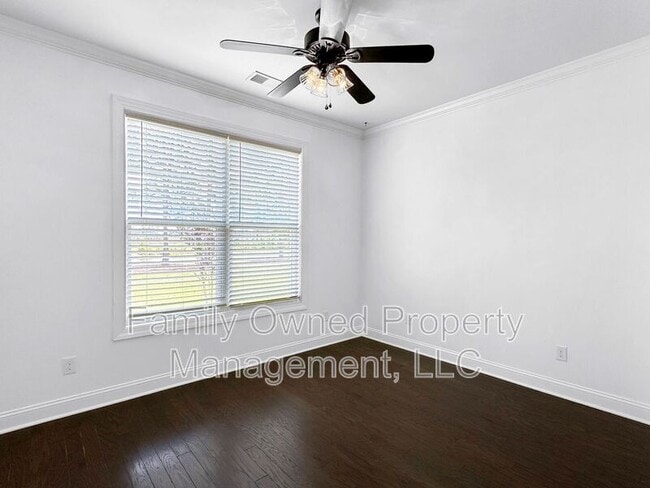 Building Photo - 128 Whaler Ave