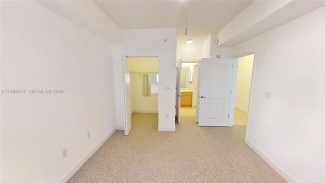 Building Photo - 6001 SW 70th St