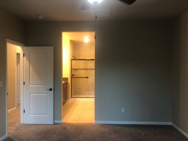 Building Photo - 4 Bedroom 2, Bath, 1900 sft. Ione Home for Lease.