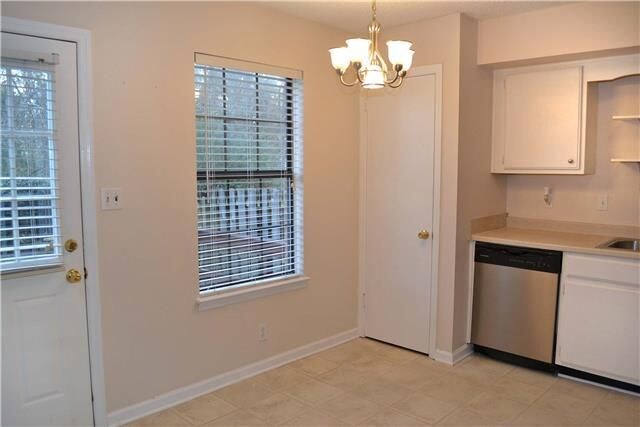 Building Photo - 162 Edgewood Dr