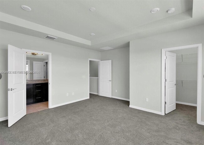 Building Photo - 1240 Eucalyptus Dr