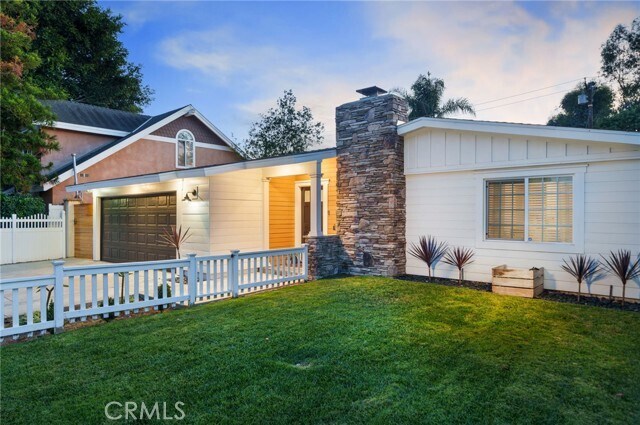 Building Photo - 2273 Columbia Dr