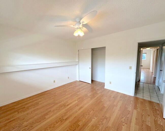 Building Photo - 2383 Netherlands Dr