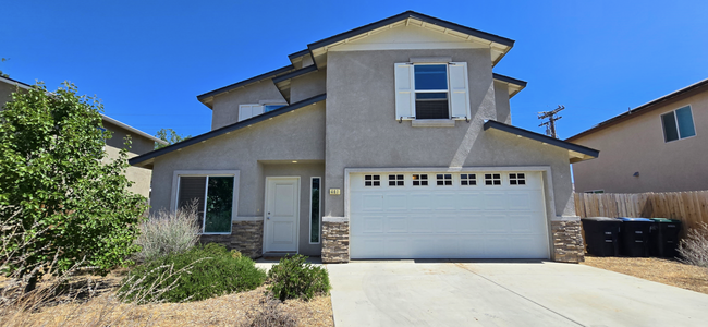 Primary Photo - Coming Soon-Charming Tehachapi Retreat - $...