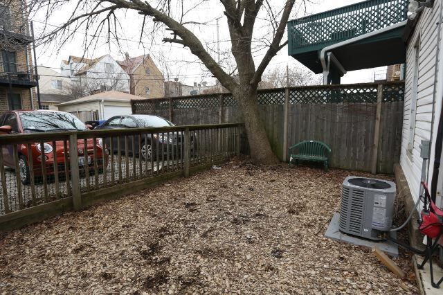 Building Photo - 2031 W Moffat St