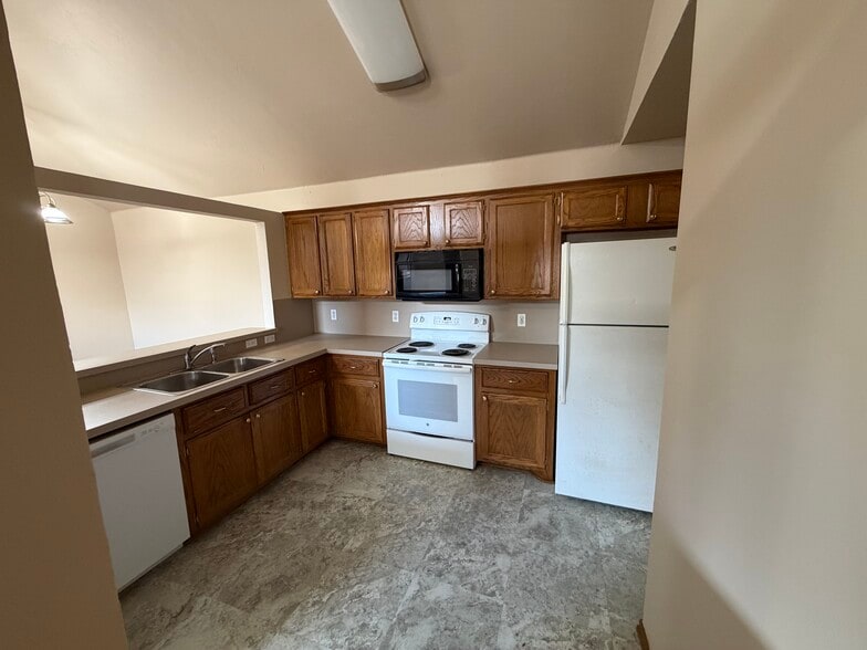 Building Photo - 2721 SE 89th Ter