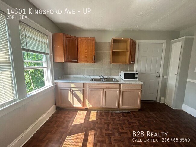 Building Photo - 14301 Kingsford Ave