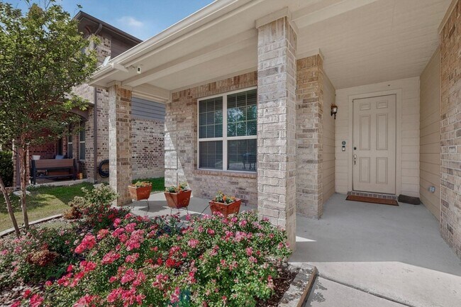 Building Photo - 6212 Topsail Dr