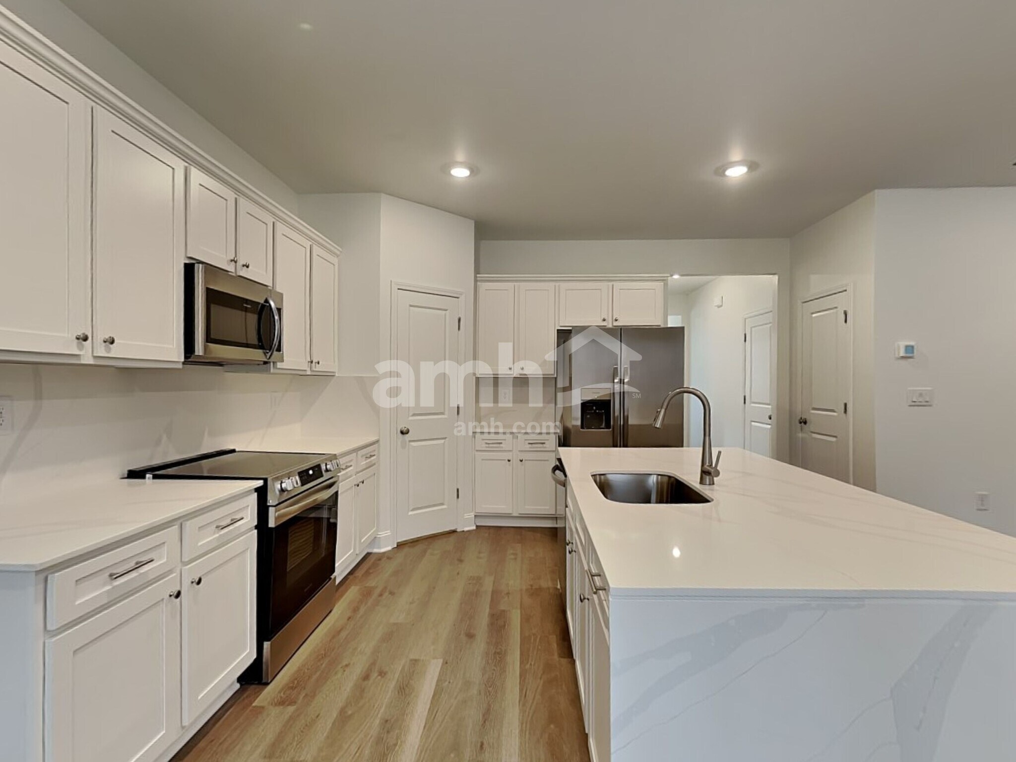 Building Photo - 1419 Aquamarine Dr